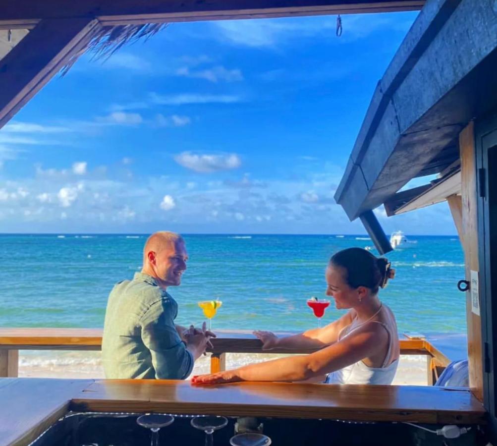 Vacation Studios With Rooftop Pool, Beach Club, Spa, Restaurants - Ducassi Collection - Playa Los Corales プンタ・カナ エクステリア 写真