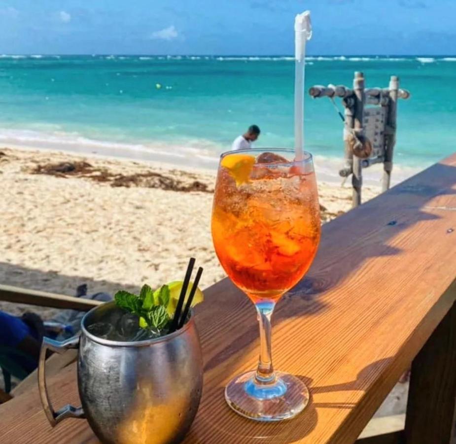 Vacation Studios With Rooftop Pool, Beach Club, Spa, Restaurants - Ducassi Collection - Playa Los Corales プンタ・カナ エクステリア 写真